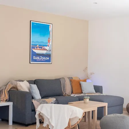 Holiday home Maison Cap Brun Jardin Parking